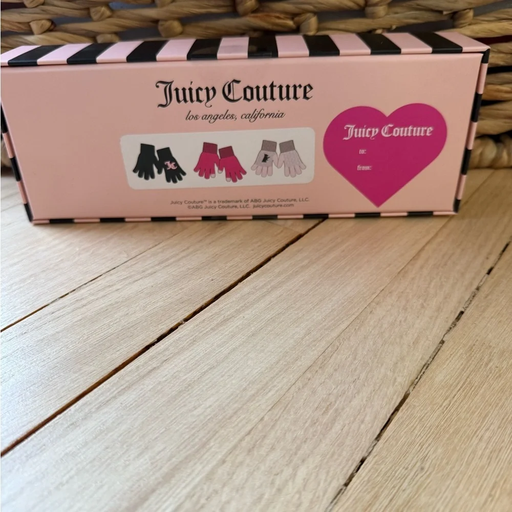 Juicy couture three pack glove set